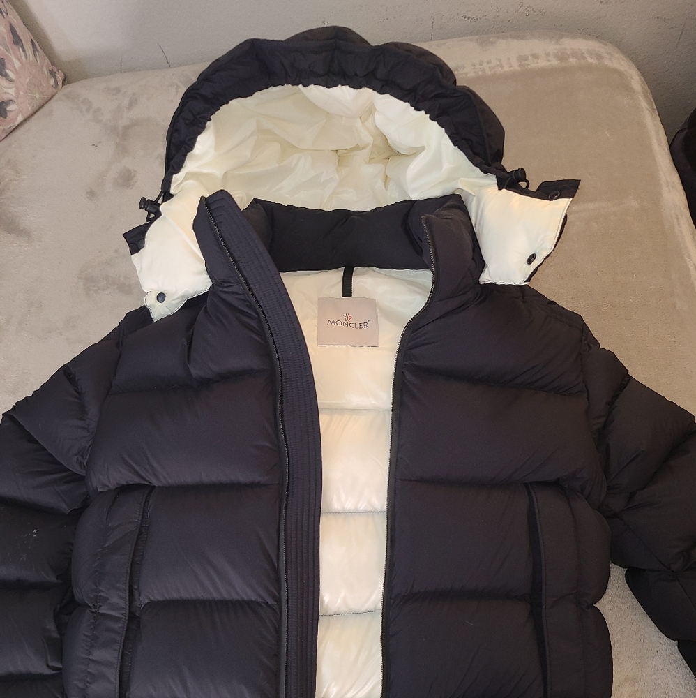 Moncler black down wilms jacket